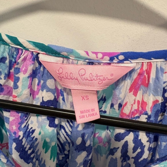 LIKE NEW- LILLY PULITZER WILLOW TOP - Picture 4 of 7